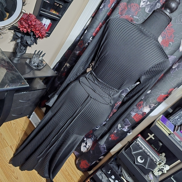 None Dresses & Skirts - Black Ribbed Corset Back Maxi Dress, Medium